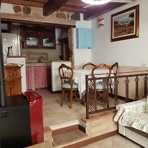 https://casetta-terrosi.it-tuscanyhotel.com